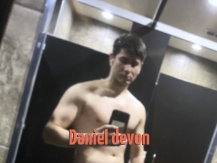 Daniel_devon