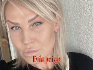 Evie_paige