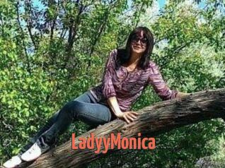 LadyyMonica