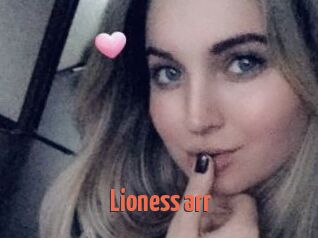 Lioness_arr