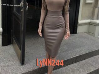 LyNN244