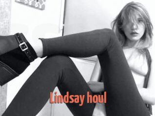 Lindsay_houl