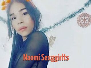 Naomi_Sexggirlts