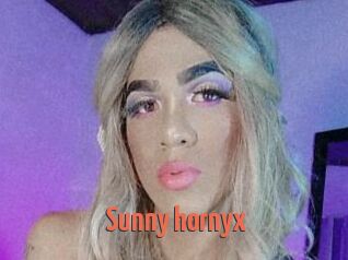 Sunny_hornyx